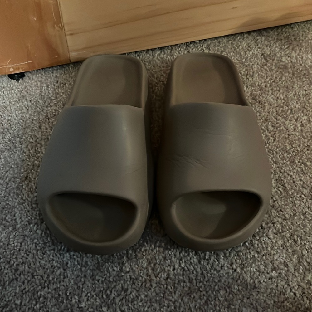 Yeezy Slides
